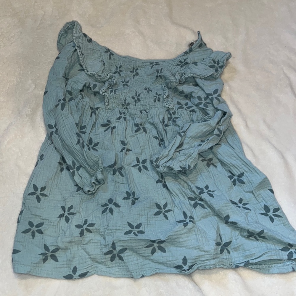 Kids size 5/6 dress
